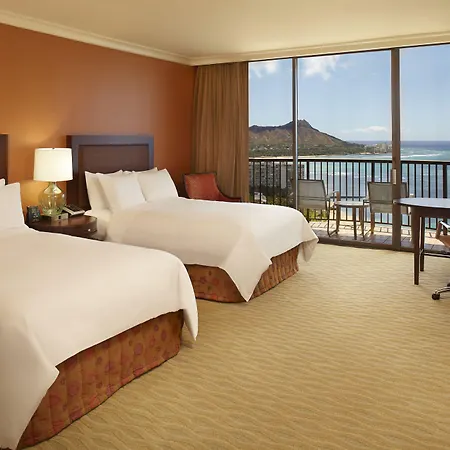 Hilton Hawaiian Village Waikiki Beach Resort-3